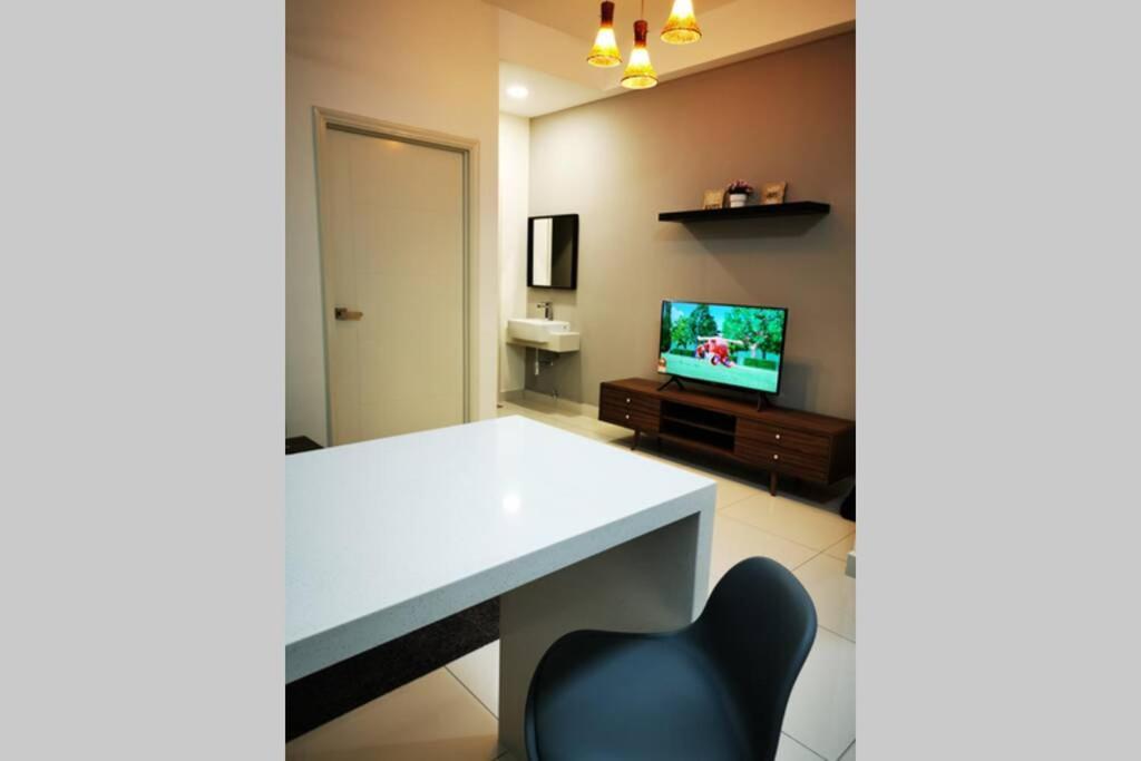 Happyhome @ Arte Mont Kiara Kuala Lumpur Hartamas Damansara Экстерьер фото